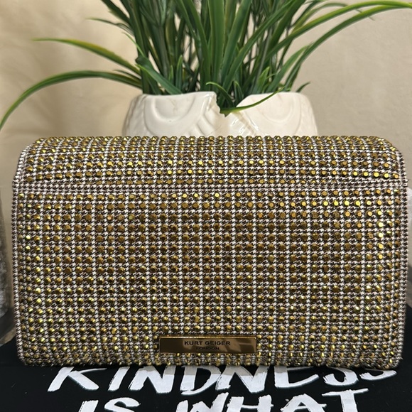 Kurt Geiger Kensington Wallet on a Chain - Picture 3 of 13